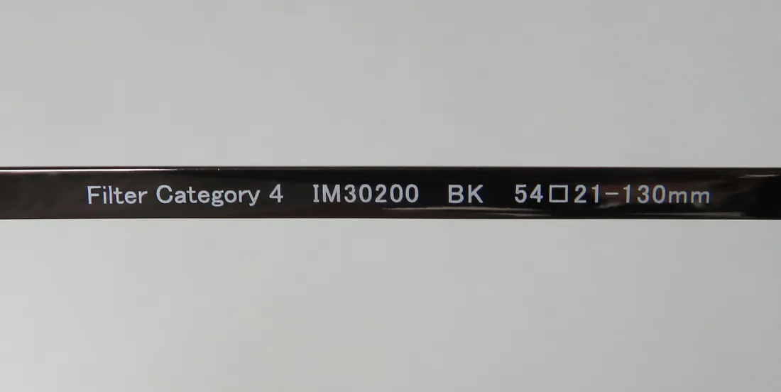 Isaac Mizrahi 30200 bk Sunglasses Black 54mm 8