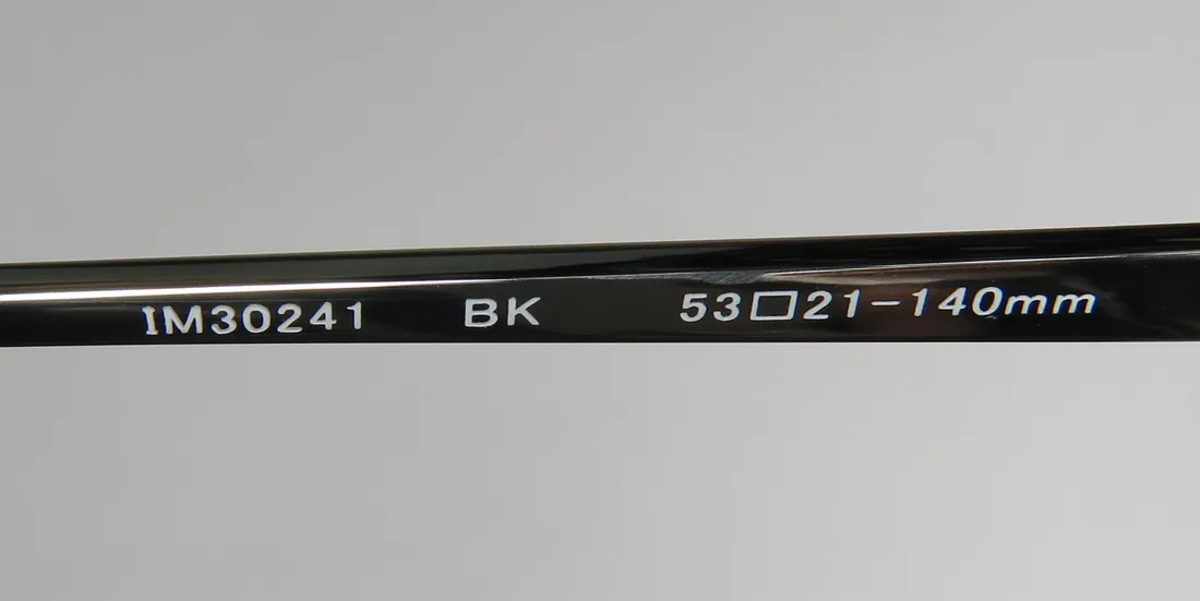 Isaac Mizrahi 30241 bk Sunglasses Black 53mm 8